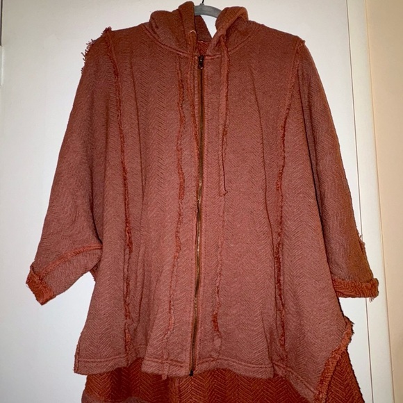 NWT Free People Rust Hooded Cape Zip-Up Jacket/Poncho in RUST - Picture 2 of 8